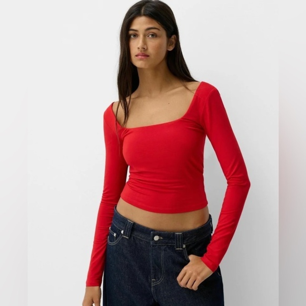 BERSHKA SQUARE NECK CROPPED LONG SLEEVE TOP